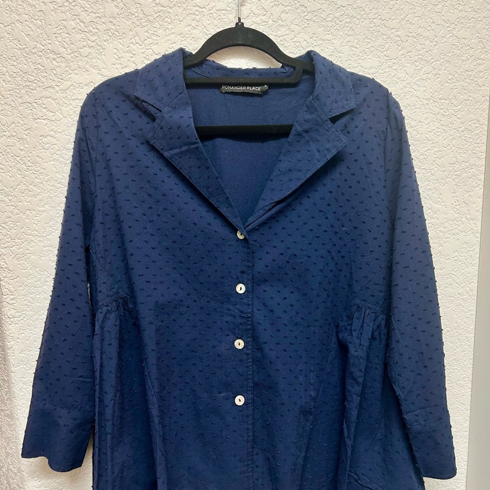 Pomander Place Deep Blue Textured Top